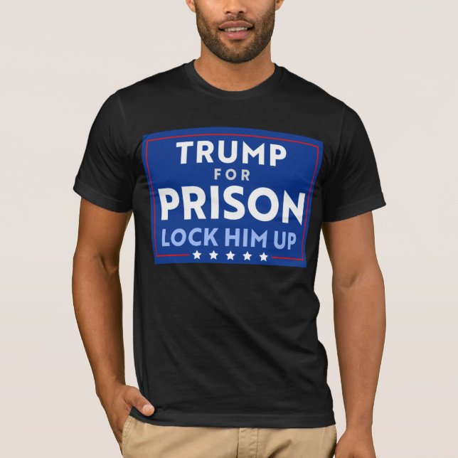 Antitrump för fängelse | Lås upp honom T Shirt (Framsida)