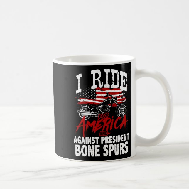 Antitrumpens Biker mot president Bone Spu Kaffemugg (Höger)