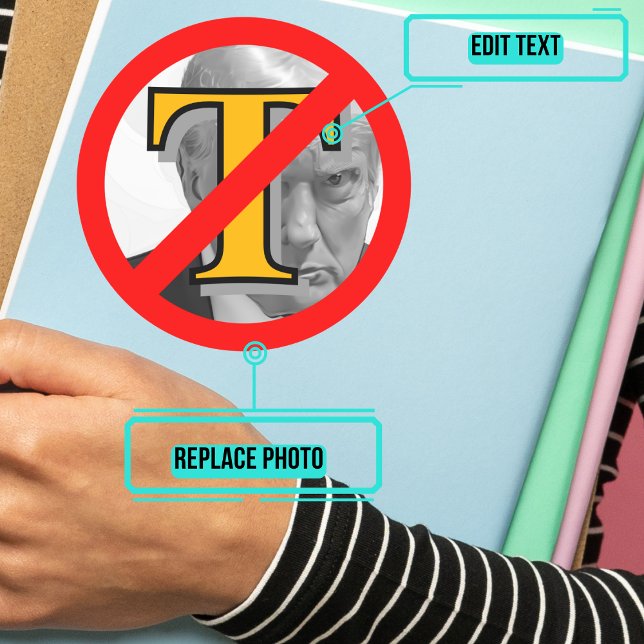 Antitrumpsymbol Runt Klistermärke (Please enjoy our design and see the others in the collection.)