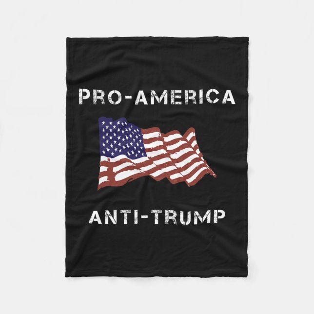 Antitrumpy American USA flagga Fleecefilt (Framsidan)