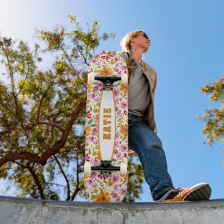 Äntligen Vår Blommig Anpassad Namn Skateboard