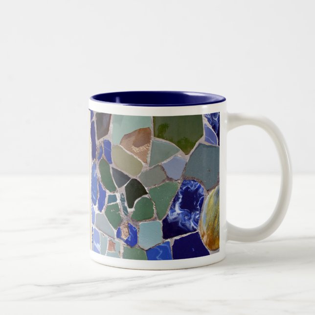 Antoni Gaudi blåttmosaik Två-Tonad Mugg (Höger)
