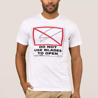 Använd inte blad för att öppna t-shirt