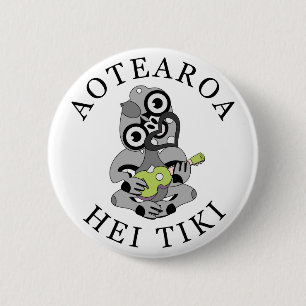 Aotearoa Hei Tiki med grönt ukulele Knapp