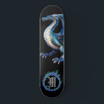 *~* AP88 Elemental Metallic Dragon Fire Mini Skateboard Bräda 18,5 Cm<br><div class="desc">(Sök efter liknande objekt i kod AP88 ) Överför enkelt till andra Zazzle-produkter. Elemental Inslag DRAGON with RING of BRRE / FLAMES / FLAME och INITIAL MONOGRAM for your name - Behålla eller redigera eller ta bort texten. Den här Trending skateboard-skateboard China stil anpassningsbar pro Inslag Dragon-konstruktionen är definitivt coola...</div>