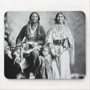 Apache högsta Antonio Maria med hans familj, 1897 Musmatta