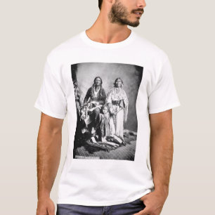 Apache högsta Antonio Maria med hans familj, 1897 T Shirt
