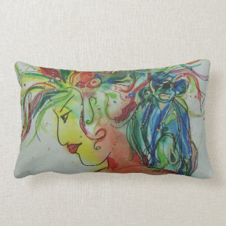 Apan med kvinnan kudder lumbarkudde