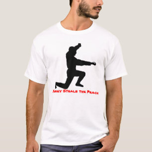 Apan stjäler persikan tee