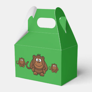 Apapartyfavören boxas presentaskar
