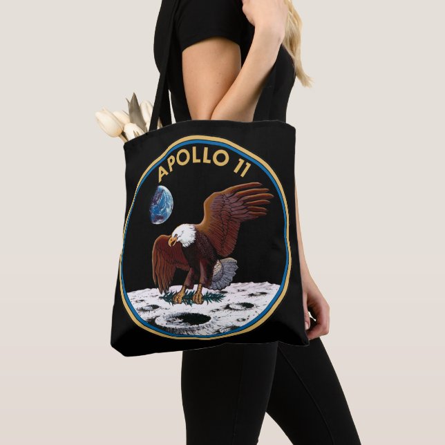 Apollo 11 insignia tygkasse (Närbild)