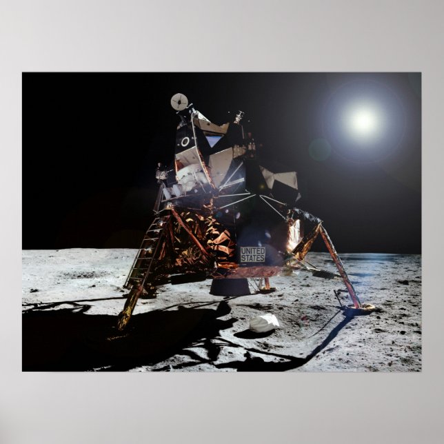 Apollo 11 Lunar Module "Eagle" på Måne Poster (Framsidan)