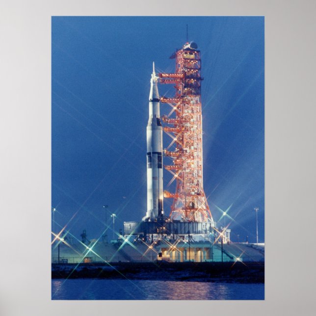 Apollo 16 på lanseringspadden poster (Framsidan)