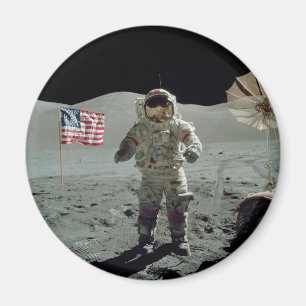 Apollo 17 astronaut i den OxenLittrow dalen Magnet