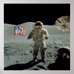 Apollo 17 Astronaut i Taurus Littrow Valley Poster