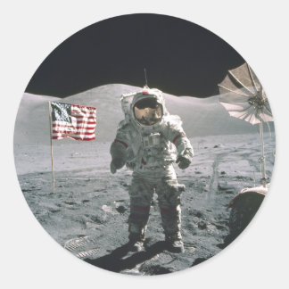 Apollo 17 förra morsa på Måne-märket Runt Klistermärke