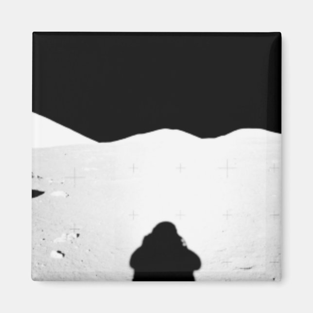 Apollo 17 sammansatt panorama 2 magnet (Framsidan)