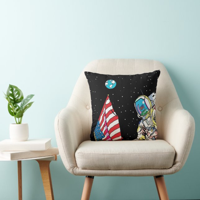 Apollo Astronaut med Flagga och Jord Pop Art Kudde (Stol)