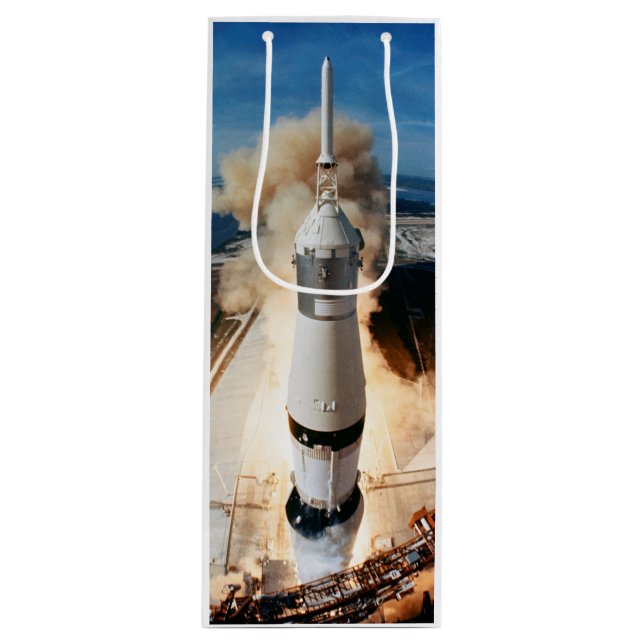 Apollo Saturn V-raket uppskjutning till månen 1969 (Framsidan)
