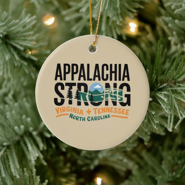 Appalachia Strong Mountain utomhus som döljer NC Julgransprydnad Keramik (Träd)