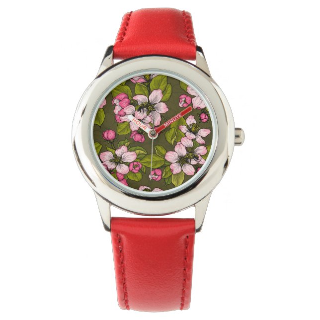 Äppelblommar på mörk grönt armbandsur (Framsida)