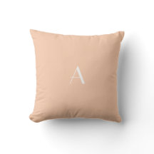 Apricot Färg Pillow w White Monogram