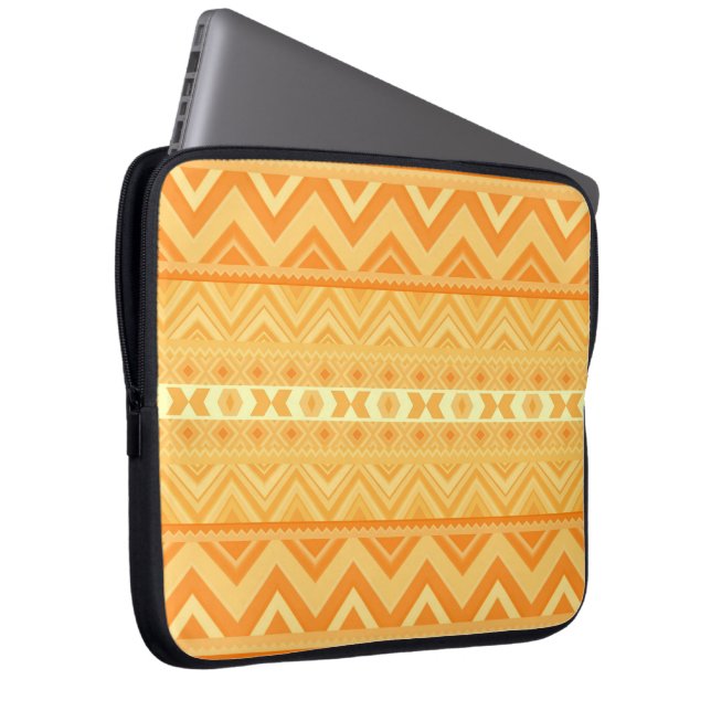 Aprikos - Aztec laptop sleeve (Framsidan Höger)