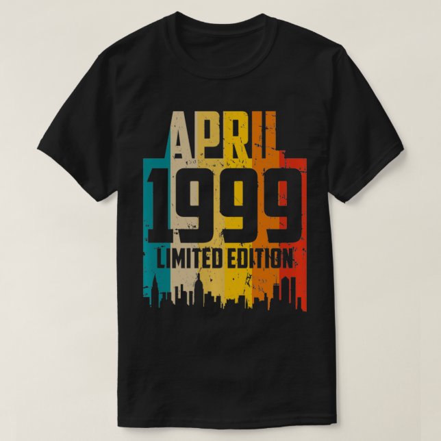 April 1999, 22 år gammal Begränsad utgåva V T Shirt (Design framsida)