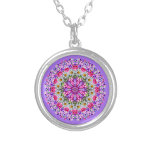 April Birkmånad Flower Daisy Sweet Pea Zen Silverpläterat Halsband<br><div class="desc">Förbered dig på din födelsemånads innersta väder med mitt meriderande aprilblommans blomma helig geometry mandala Zen art necklace. Min unika och utpräglade mandalabönt visar daisyn och ärter, de vackra blommor som symboliserar årets fjärde månad och krymper din särart. Som april i baby har ni en fängslande personlighet, och ni utstrålar...</div>