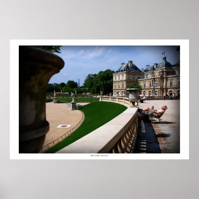 APRIL I PARIS POSTER (Framsidan)