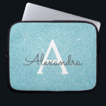 Aqua Teal Blue Glitter och Gnistra Monogram Laptop Fodral<br><div class="desc">Aqua Teal Blue Faux Glitter och Gnistra Elegant Monogram Fodral. Fodral kan anpassas så att det omfattar ditt första och första namn.</div>