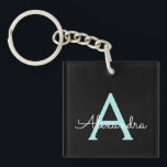 Aqua Teal Blue Script Girly Monogram Namn<br><div class="desc">Nyckelkedjan Black and Aqua Blue Teal Simple Script Monogram Namn. Det gör perfekten söt 16-årsjubileum,  bröllop,  möhippa,  årsdag,  babydusch eller bachelorette-fest för någon som glam lyxen och chic stilar i kärlek.</div>