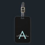 Aqua Teal Blue Script Girly Monogram Namn Bagagebricka<br><div class="desc">Aqua Blue Teal and Black Monogram Lägg till ditt eget Namn-skript Namnteckning Pillow. Märkrn i bagagepåsen gör perfekten söt 16-årsjubileum,  bröllop,  möhippa,  babydusch eller bachelorette-festgåva till någon som kärlek en chic elegant och modern stil.</div>