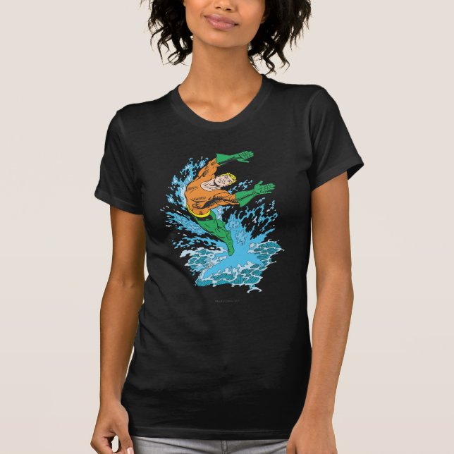 Aquaman Leaps in Wave T-shirt (Framsida)