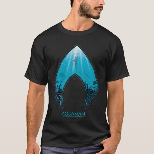 Aquaman | Se Via Aquaman Logotyp Ocean Graphic T Shirt (Framsida)