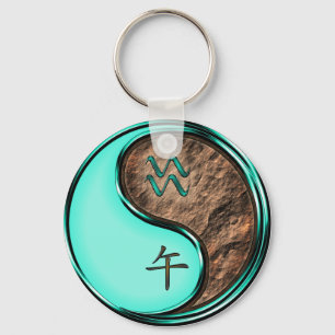 Aquarius & Earth Horse Nyckelring