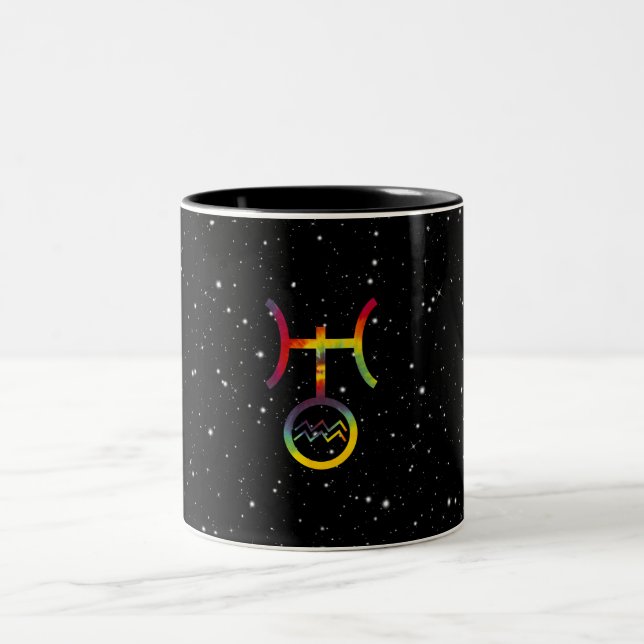 Aquarius Uranus planetär symbol Starry Tie Dye Två-Tonad Mugg (Center)