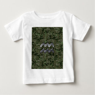 Aquarius Zodiac Sign Grönt Digital Camouflage T Shirt