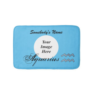 Aquarius Zodiac Symbol Inslag av K Yoncich Badrumsmatta