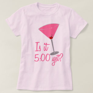 Är det 5:00 ännu? Coctailhumor Tee