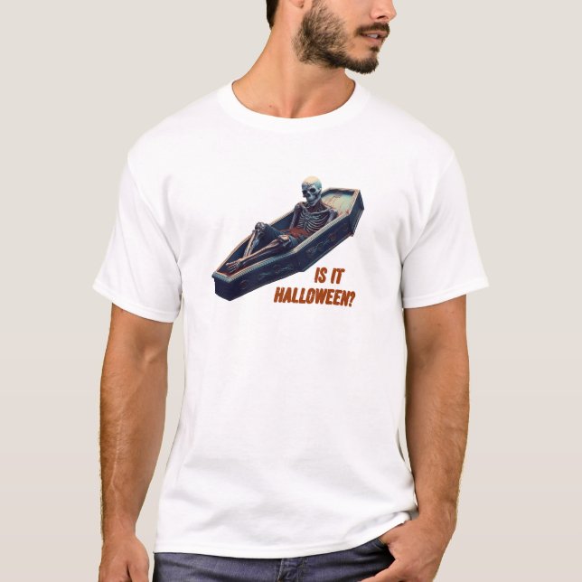 Är det Halloween? T Shirt (Framsida)