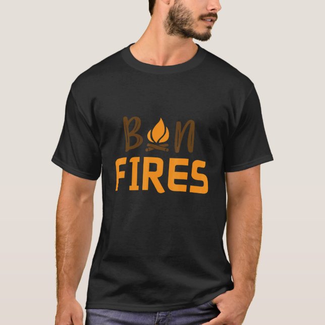 År för Campfire Grilling Bon Fires Camper Sum T Shirt (Framsida)
