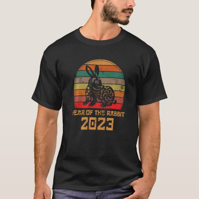 År för kanin 2023 Retro Sunset Chinese New Y T Shirt (Framsida)