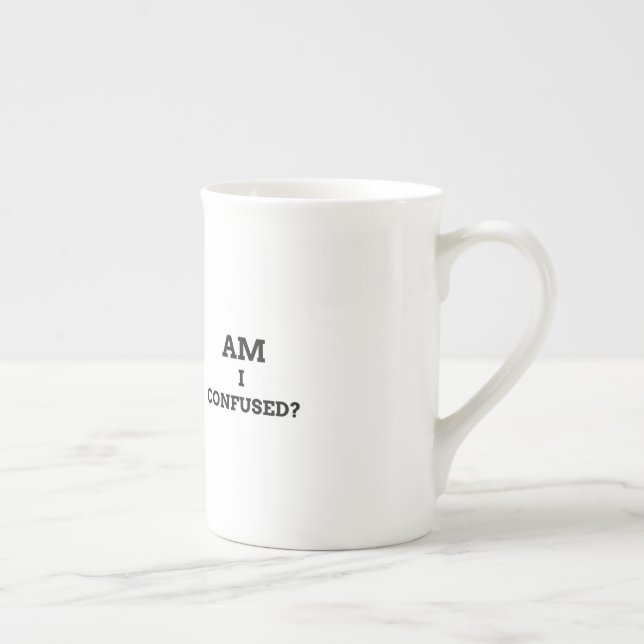 Är jag förvirrad benporslin mugg (Höger)