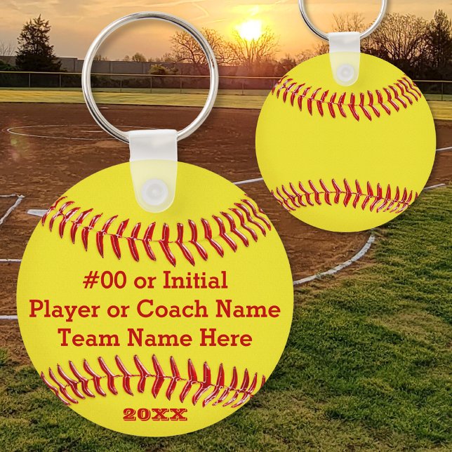 ÅR, Team Namn, SMS BULK Softball Gifts Nyckelring (Personalized Softball Keychains. Cheap softball team gifts for girls. Softball goodie bag ideas. )