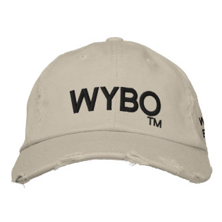 Arbeta med knappen av kap. broderad keps