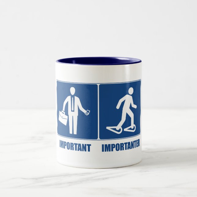 Arbetet är viktigt eftersom det är viktigt att sko Två-Tonad mugg (Center)