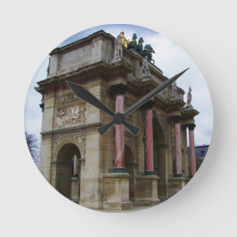 Arc de Triomphe de Carrousel. Rund Klocka