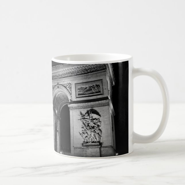Arc de Triomphe på natten i Paris Kaffemugg (Höger)