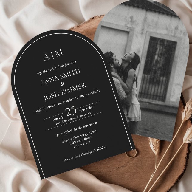 Arch Classy Elegant Simple Minimal Black Bröllop Inbjudningar (Minimalist Black Wedding Invitation with Photo - typography, classy, elegant, modern, aesthetic arch)